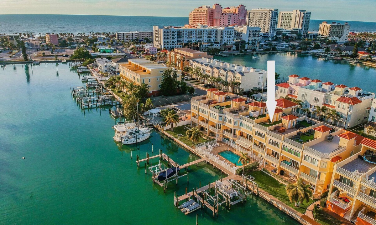 Clearwater Beach House | Luxury waterfront townhome, 5 min to beach, pool, fully stocked, & rooftop deck!