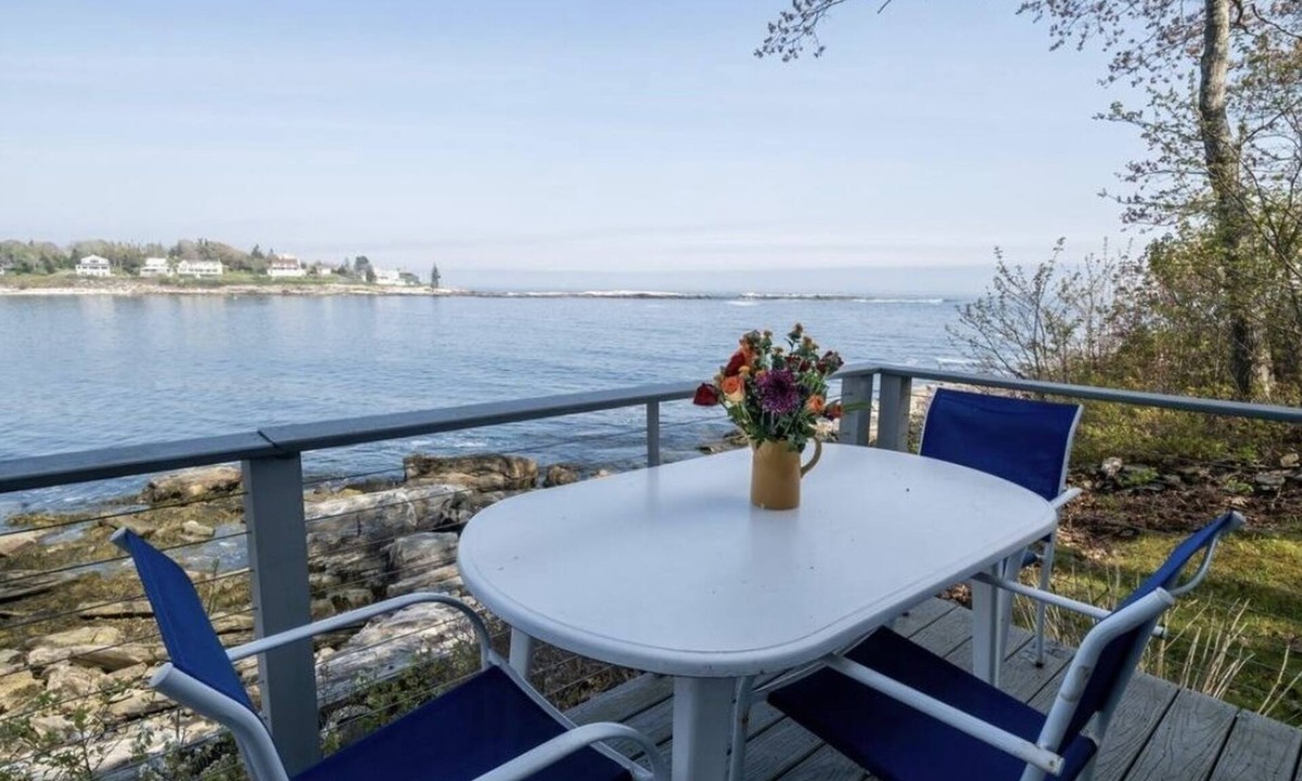 Chamberlain Cottage | Midcoast Oceanfront Cottage