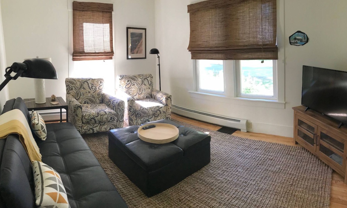 Monson House | Modern comforts and conveniently located in-town Monson by Lake Hebron, cheers!
