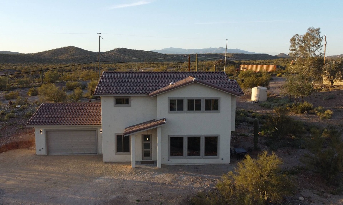New River House | New Construction 3 bed, 2.5 Bath Sleeps 8