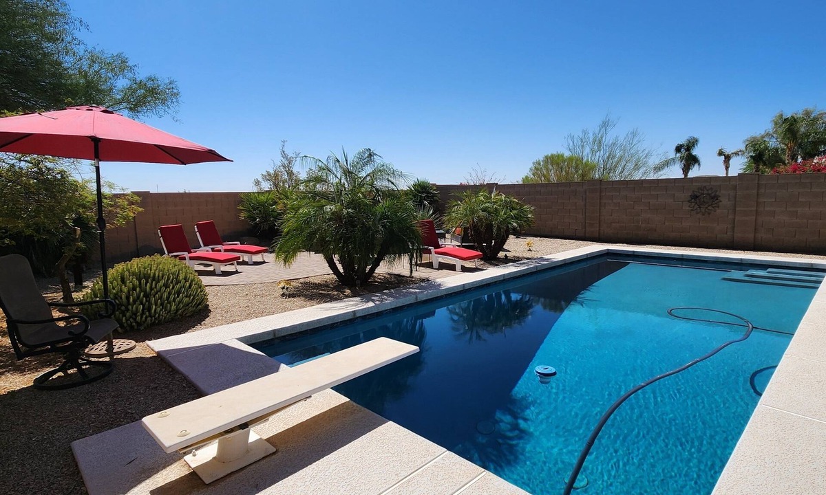 San Tan Valley House | Newly Remodeled Beautiful Home and Large Sparkling Pool, New Hot Tub & Game Room