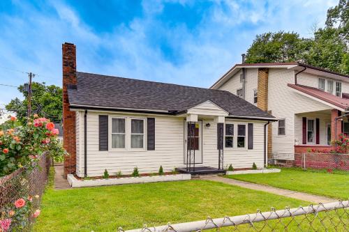 Ashland House | Nurse-Ready Home Half-Mi to UK King's Daughters