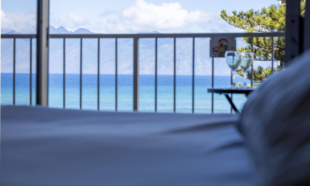 Kahana Apartment | Ocean View Suite at Royal Kahana