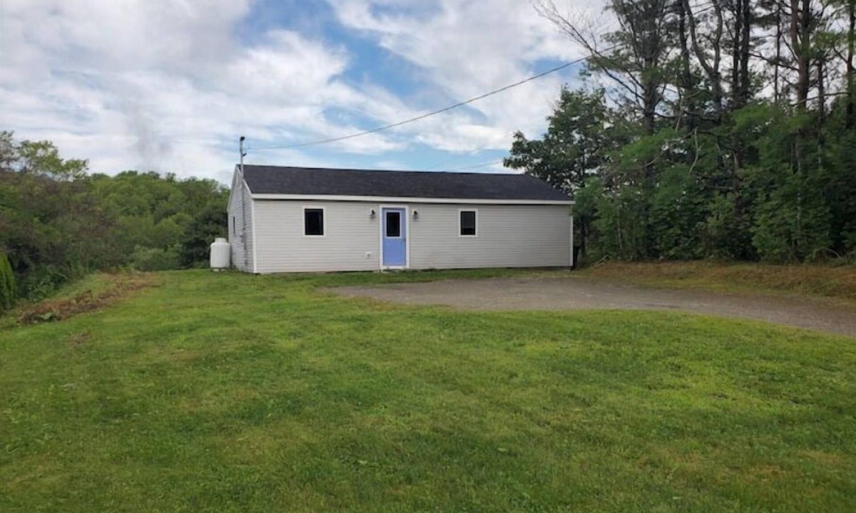 Thomaston House | Peaceful, Centrally Located Home with Seasonal River Views