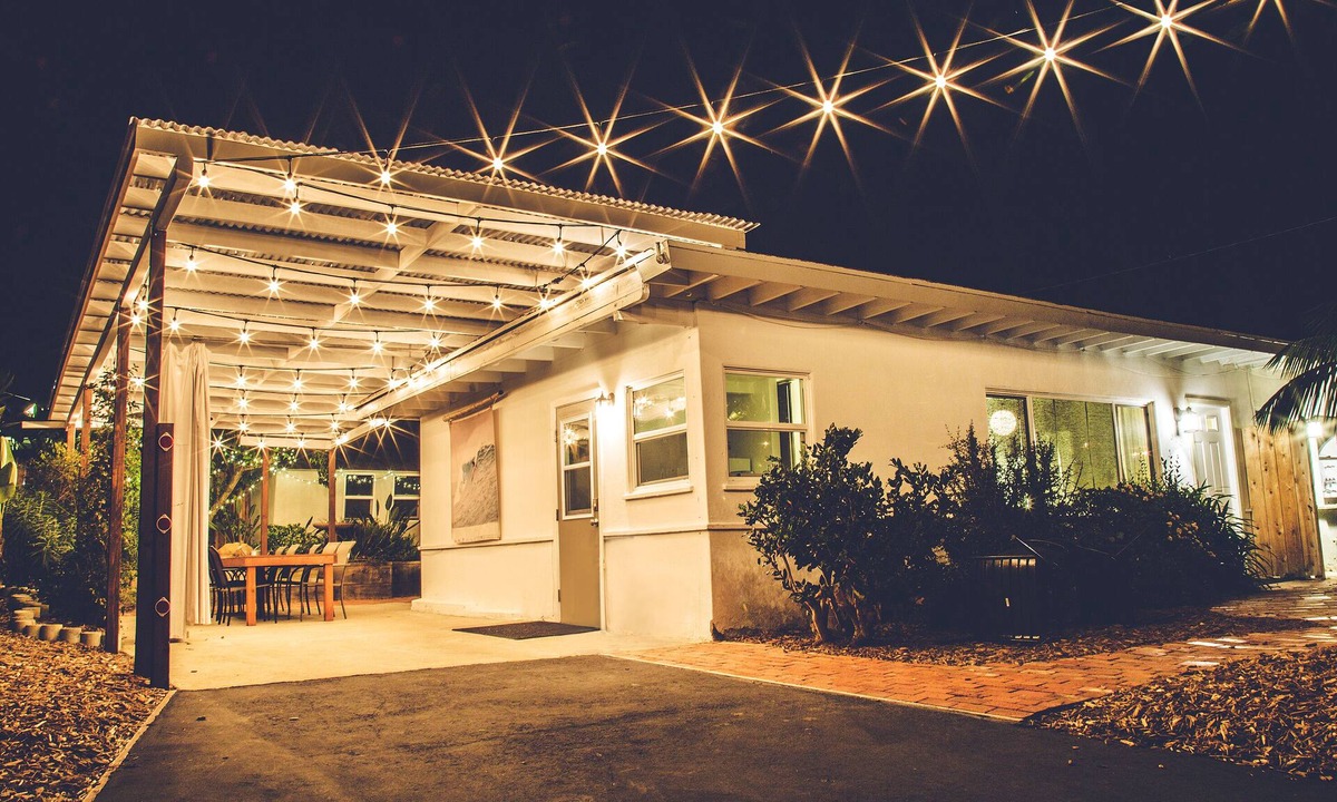 Carlsbad Cottage | Pet Friendly Beach Cottage - Walk to town and beach STVR PERMIT BLRE1241169