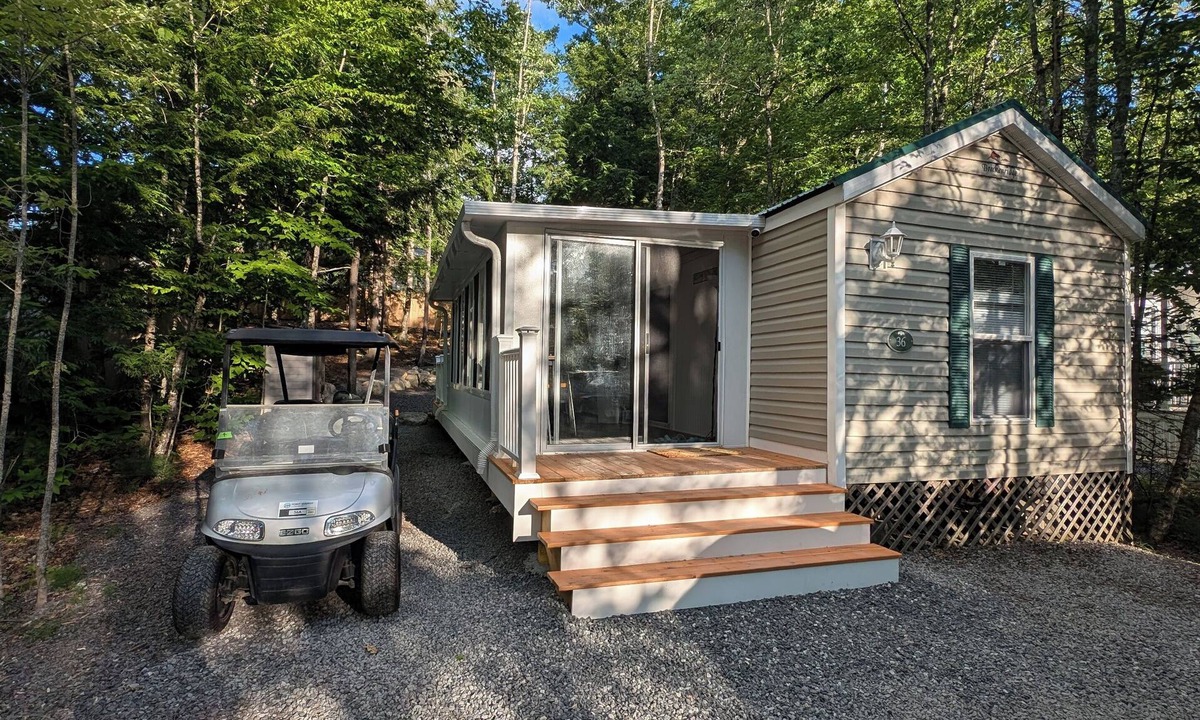 South Casco Cabin | Point Sebago Resort - Cottage Rental close to the Beach and Amenities!