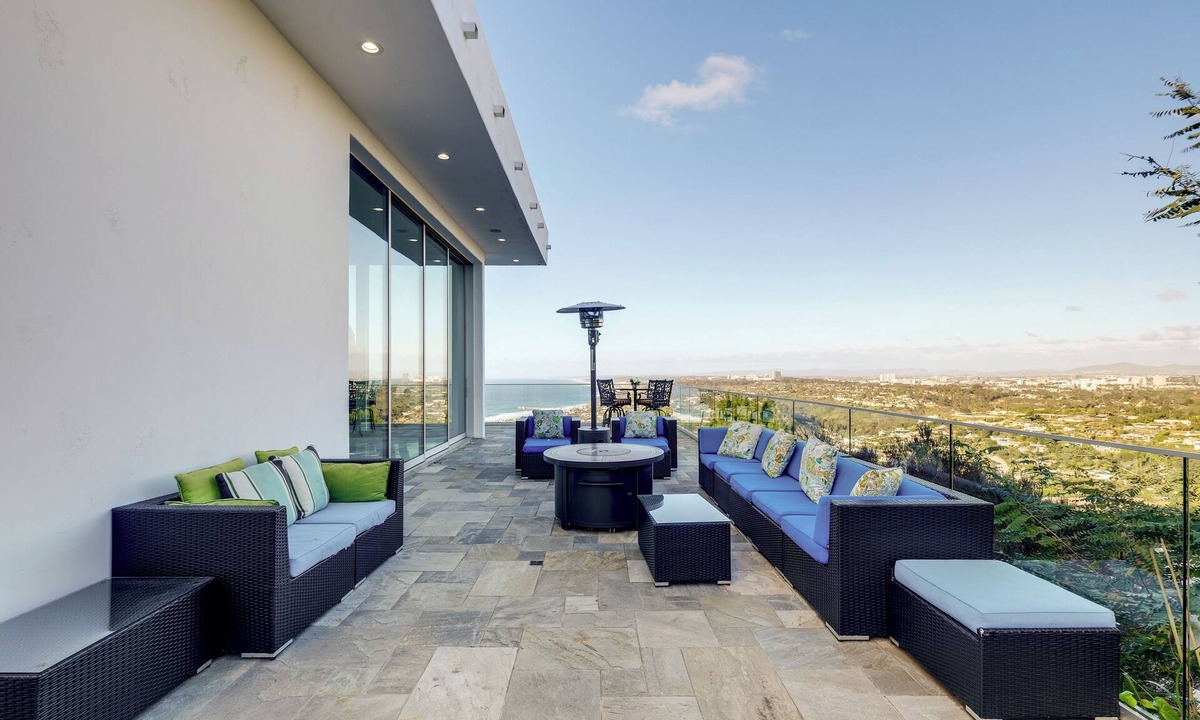 Hidden Valley House | Pool & Coastline Views: Luxe La Jolla Home