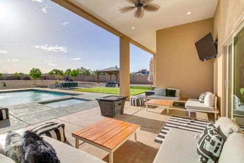 Rio Rancho House | Poolside & Hot Tub Lounging: Luxe Rio Rancho Home