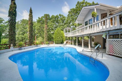 Rockwell House | Private Pool: Lakefront Home in Hot Springs!