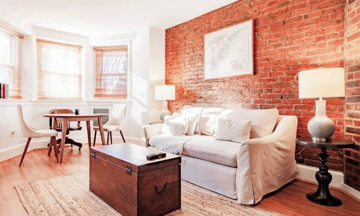 Capitol Hill Apartment | Quaint DC Private 1-BR Walk to METRO-rail subway