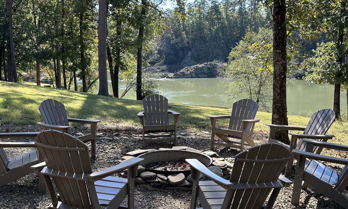 Golden Cabin | Riverfront Cabin-160 acres/Mtn & River Views!Hiking Trails!Kayaks Provided!