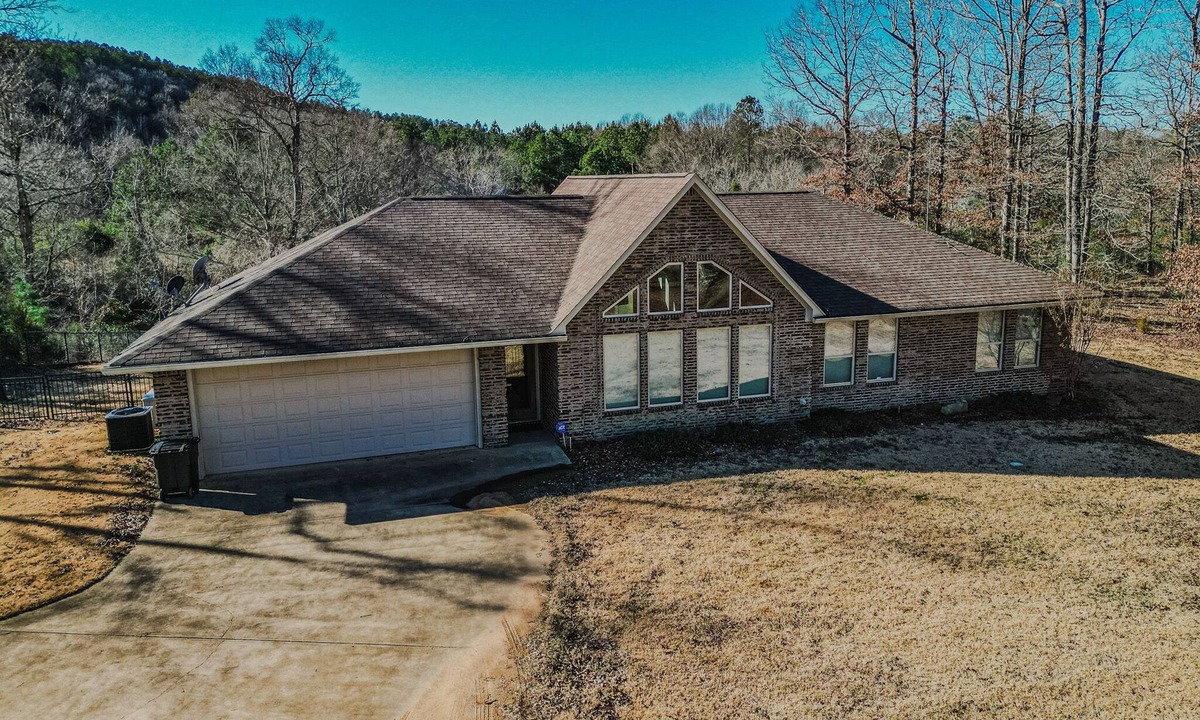 Murfreesboro House | RIVERFRONT HOUSE ON THE LITTLE MISSOURI RIVER! LAKE GREESON & DIAMOND MINE!