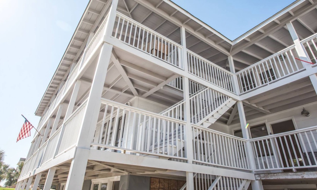 Wrightsville Beach Condo | Seaside Paradise - Walk out condo just steps from the beach!