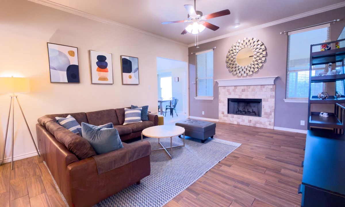 Schertz House | Selma Retreat - Central to SA/NB and close to Randolph AFB