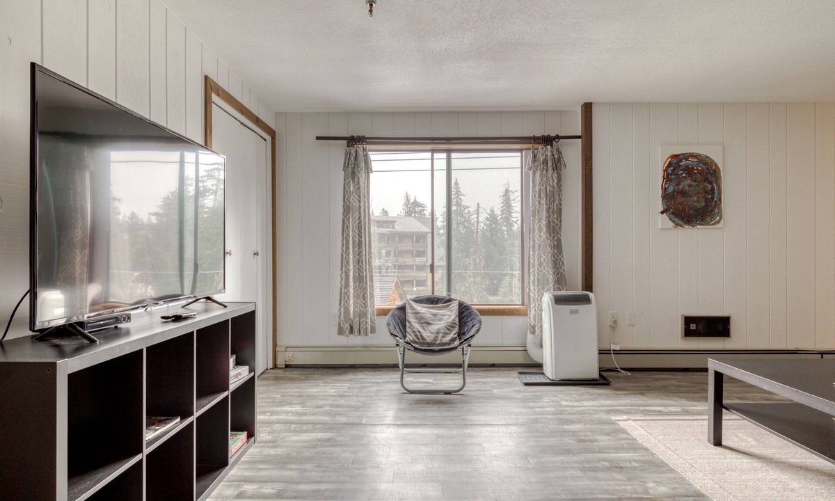 Government Camp Condo | Ski in - ski out Condo w/heated pool, recreational room, Glorious Mt Hood #304