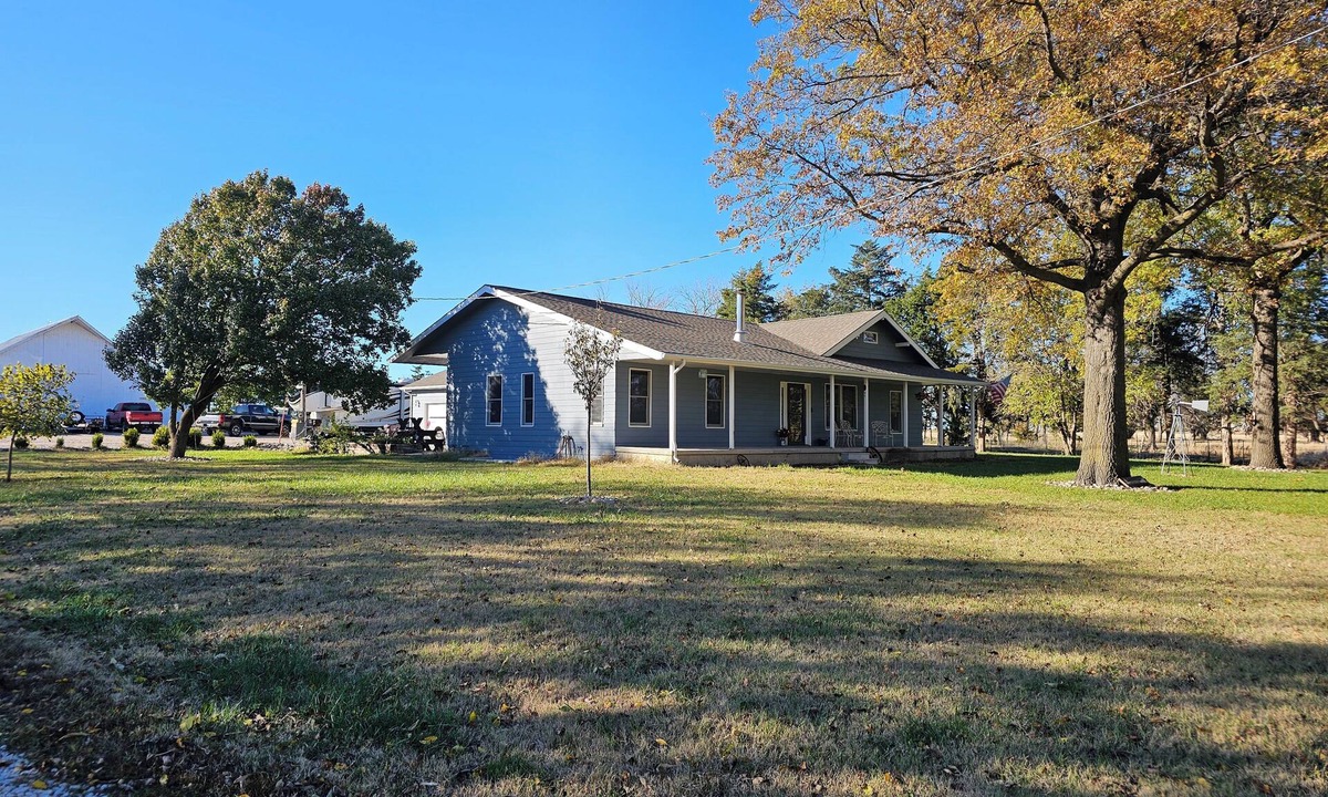 McPherson County House | Soothing 6-bedroom house with AC in charming Moundridge