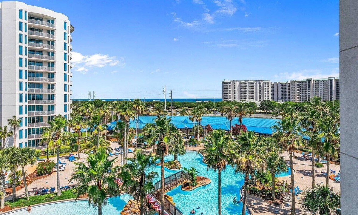 Indian Bayou Apartment | Spacious 3-bedroom apartment in gorgeous Destin with AC