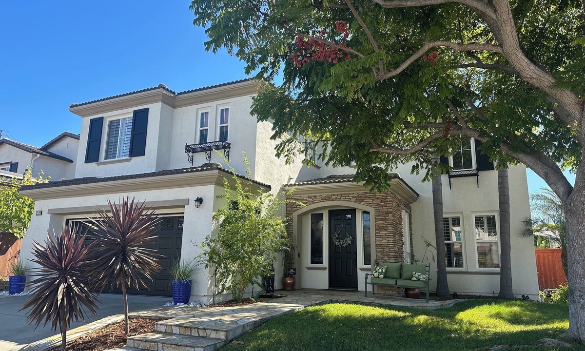 San Marcos House | Spacious 4 bd 3 ba house w/fitness room & AC near Carlsbad beaches and legoland