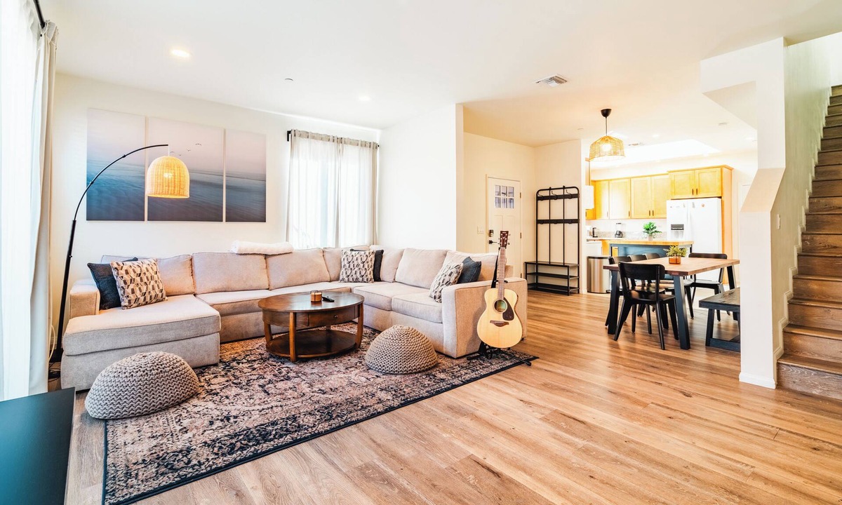 West Gateway House | Spacious 4-Bedroom Townhome/2-Car Garage/Cruise Terminal