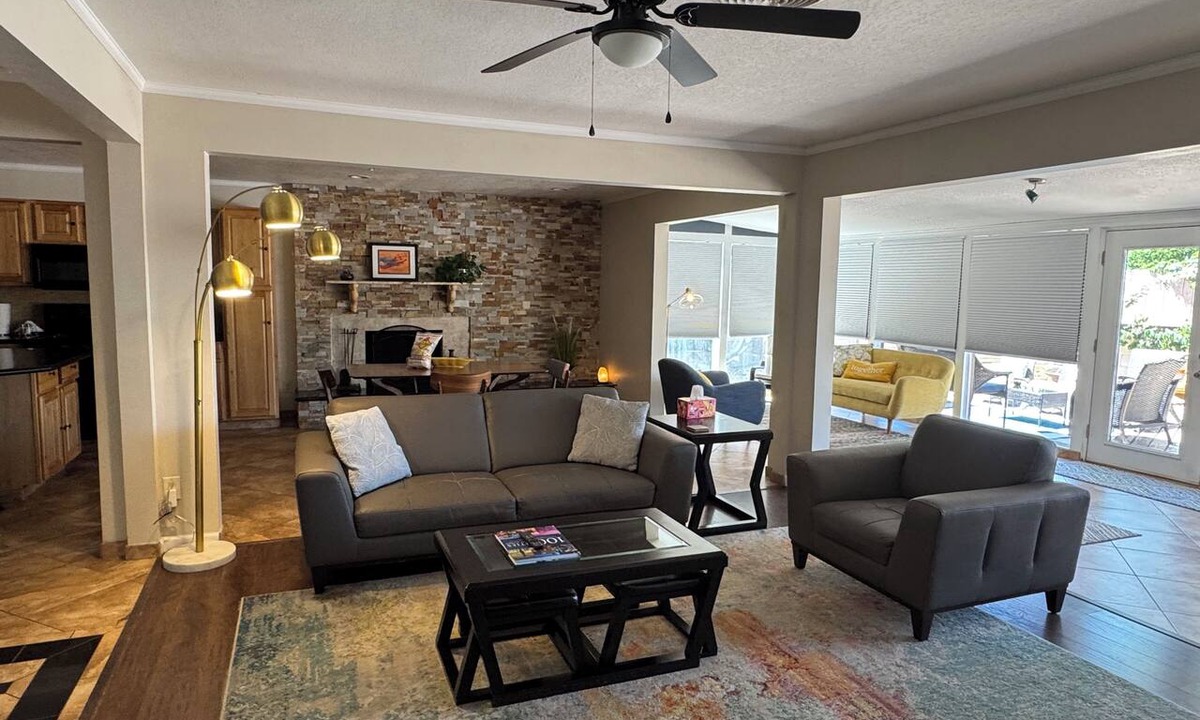 Northeast Heights House | Spacious 4 Bedrooms, 3 full Bathrooms and close to Everything ABQ