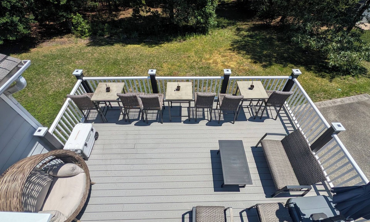 Providence Forge House | Spacious 5-bedroom house in Providence Forge with WiFi, fitness, golf, casino