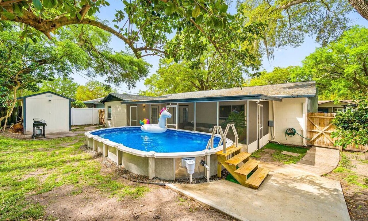 Lake Magdalene House | Spacious, Modern and Fully Updated Gorgeous Home