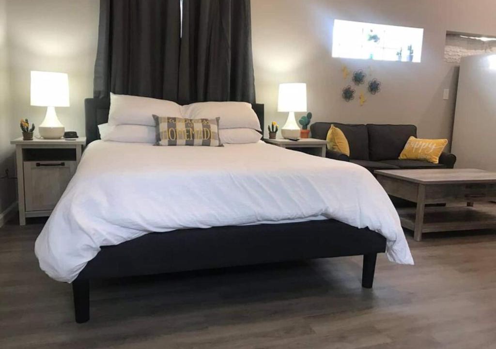 Alamedan Valley Apartment | Spacious StudioNear Balloon Fiesta Park