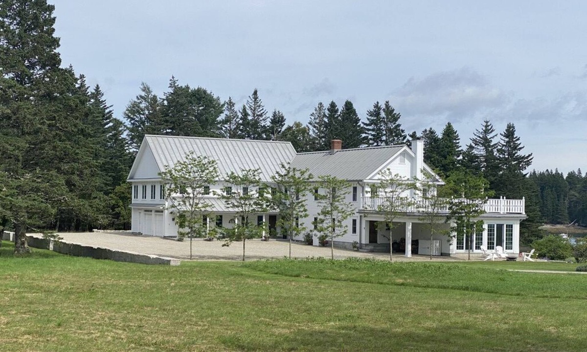 Deer Isle House | Spectacular Salt Water Farm on Penobscot Bay