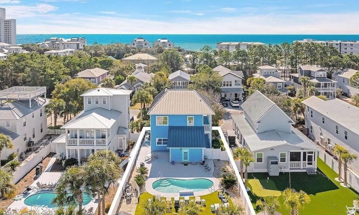 Village of Sugar Beach House | Sugar Sand 30A Retreat - 5BR Seagrove Home w/Private Pool, 3 min walk to Beach!