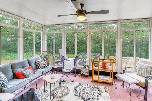 Rockwell House | Sunroom & Yard: Charming Hot Springs Home!