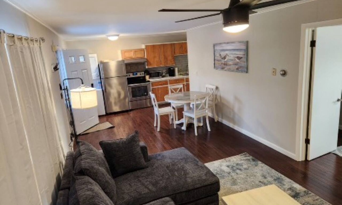 Ocean Park Condo | Sweet, two-bedroom, one-bathroom condo, two short blocks from the beach!