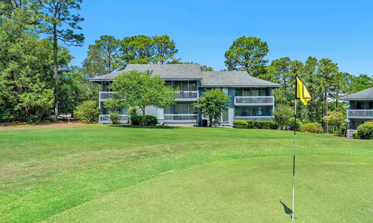 Daphne Condo | The 19th Hole Hideaway/Golf Course Views/Newly Renovated