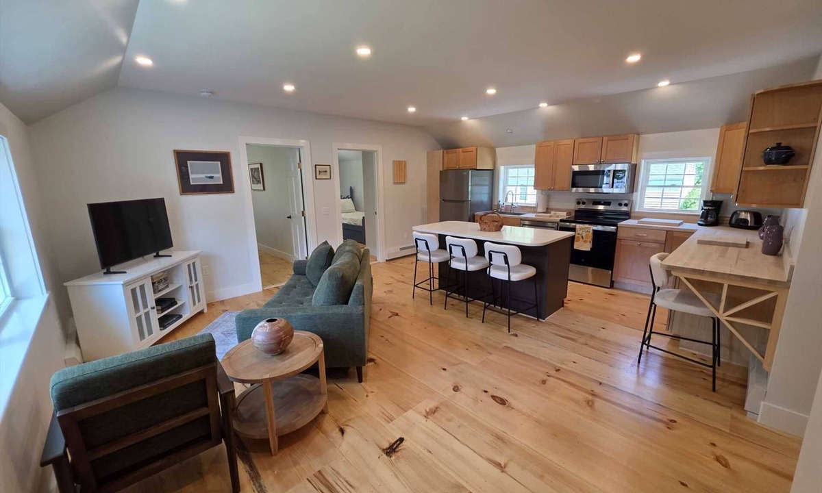 Northeast Harbor Apartment | The Afterdeck - New Cozy 2-Bedroom Getaway in Asticou Village now with AC