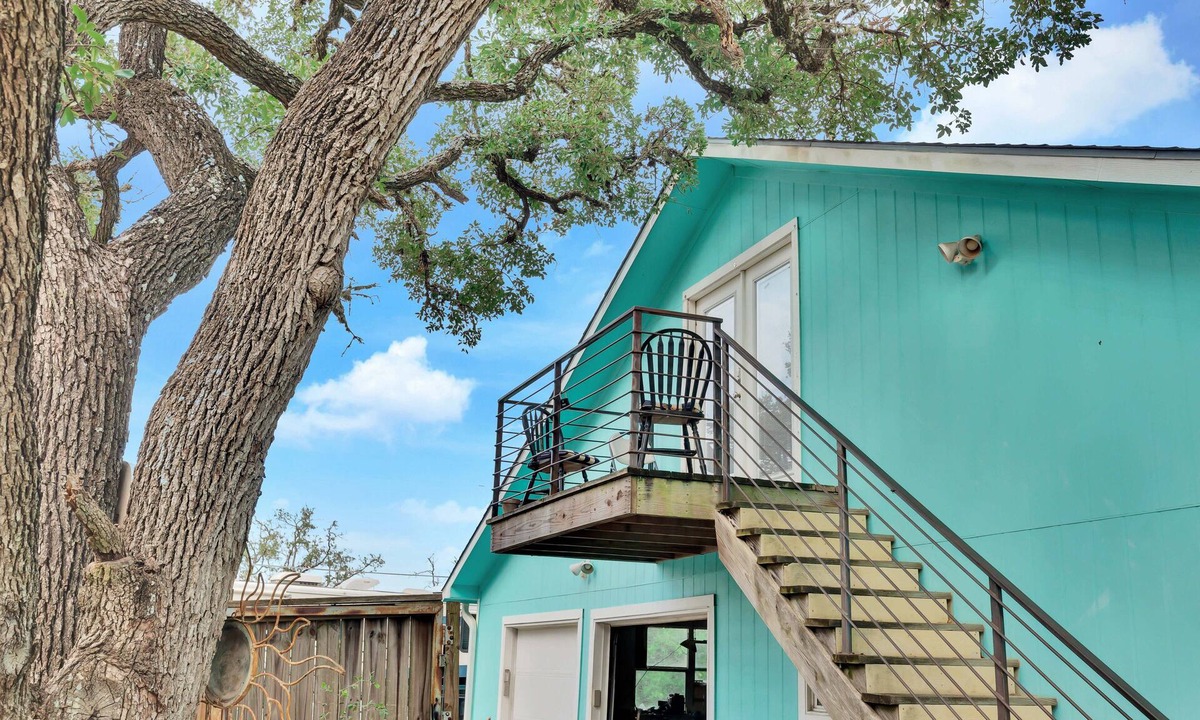 Manchaca House | The Chateau Unit D