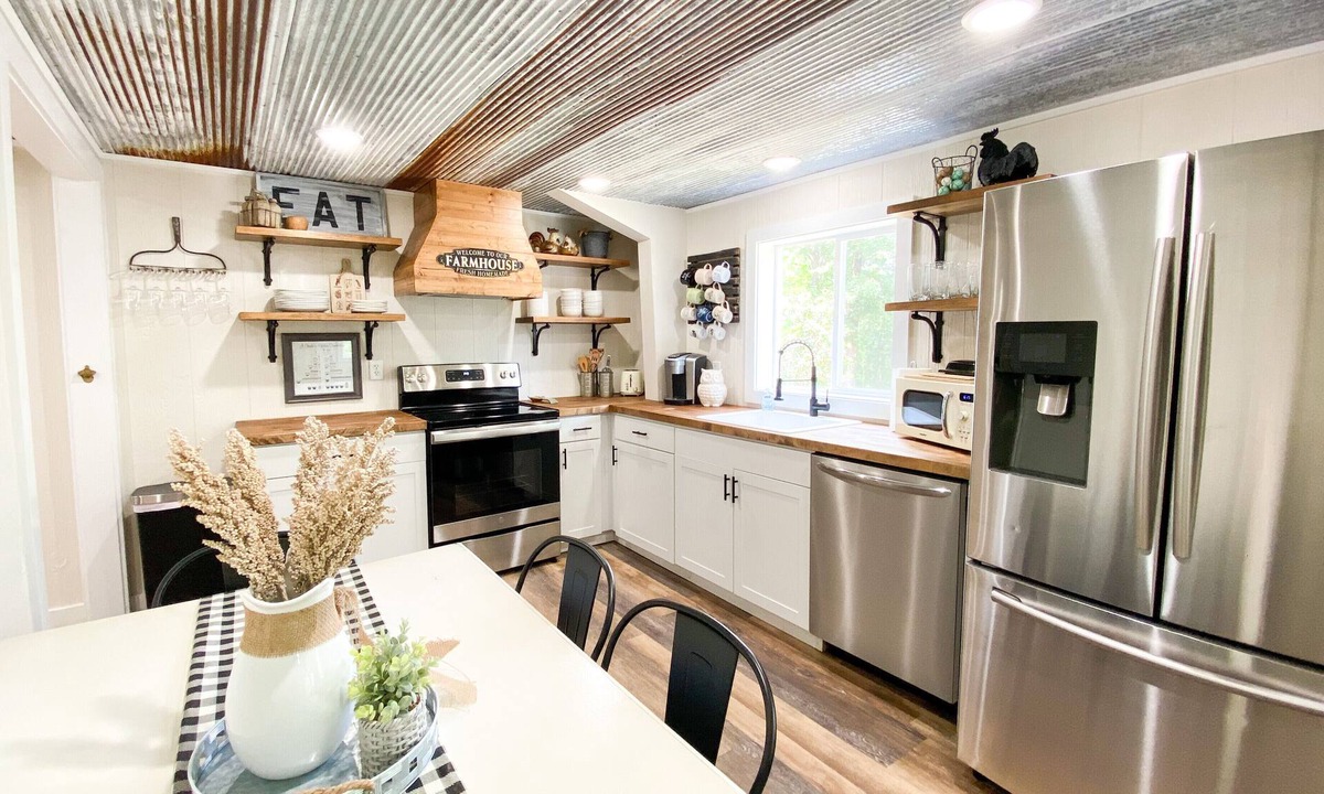 Mena Cabin | TheBarnhouse: Secluded Ride2Trails PetFriendly GameRoom MountainRetreat FirePit