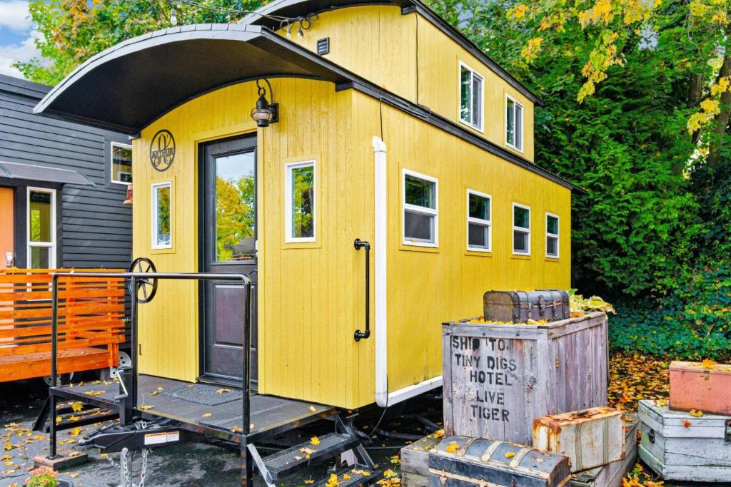 Kerns House | Tiny Digs Arthur House