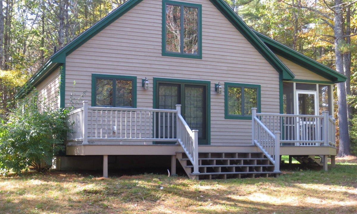 Bristol House | Tranquil And Peaceful Vacation Getaway Just Waiting To Welcome You