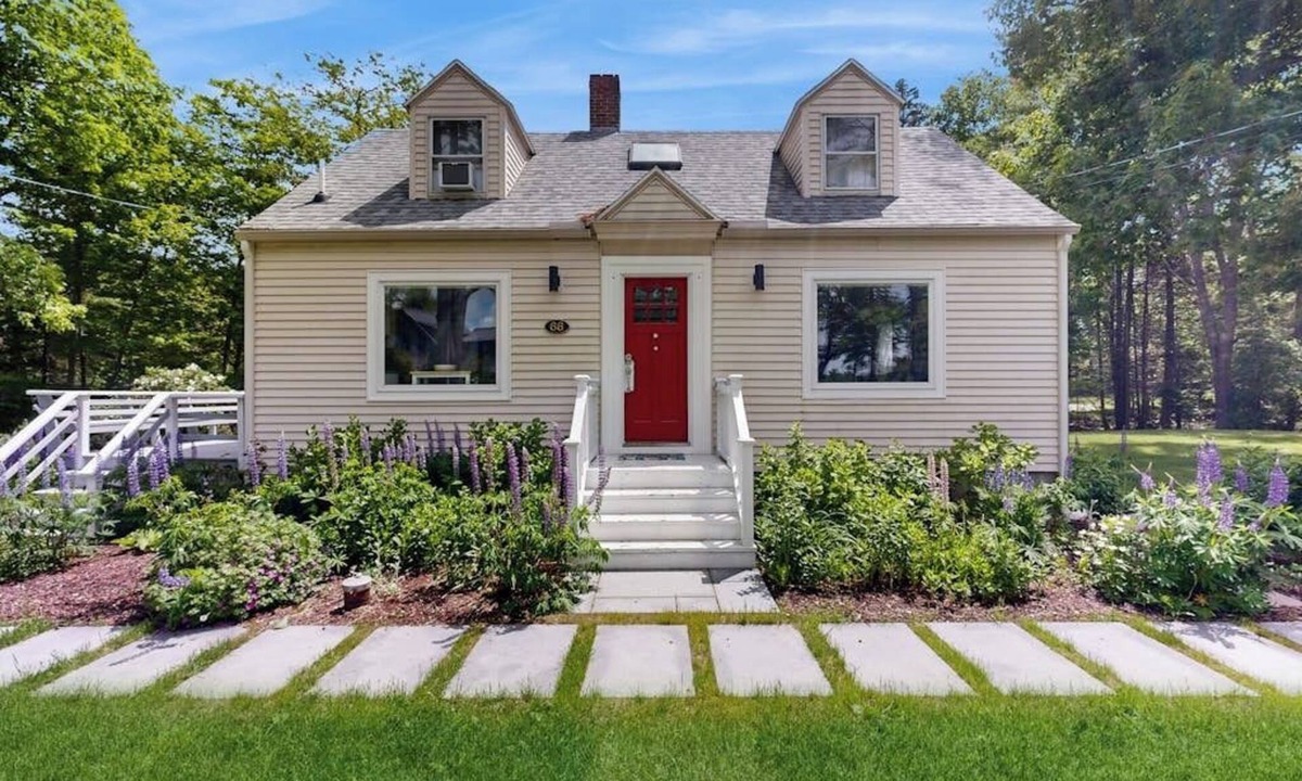 Trevett House | Tranquil Seaside Cottage with Spectacular Views, Wifi & Washer/Dryer
