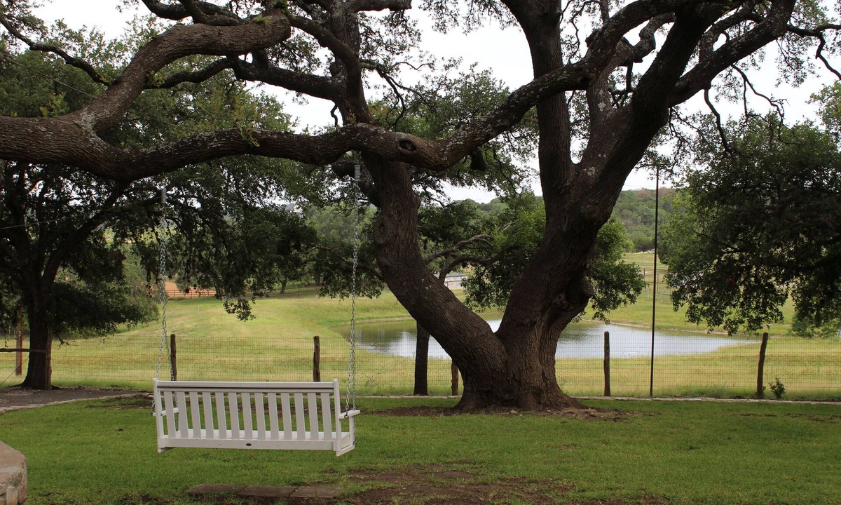 Boerne House | Two story house minutes to downtown Boerne