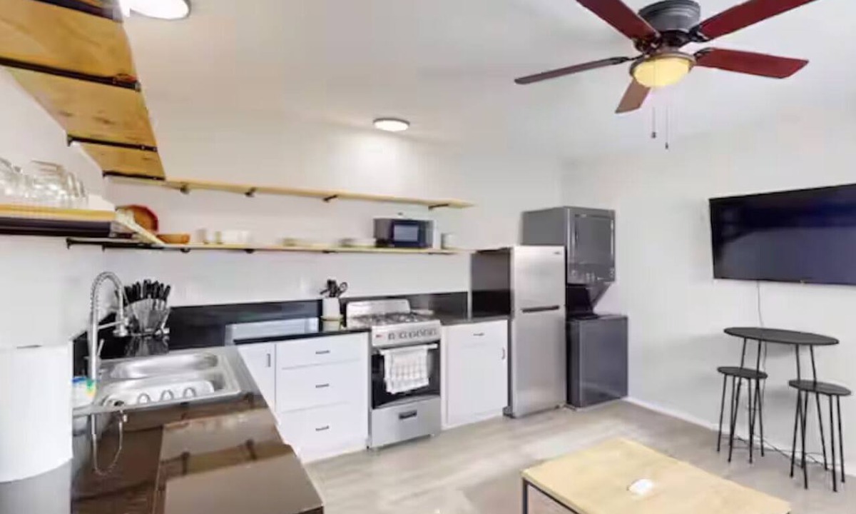 Albuquerque Apartment | Updated Apart with King Bed & In-Unit W/D