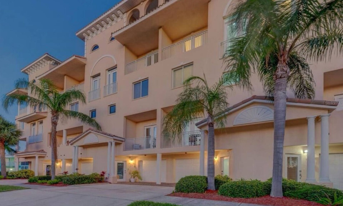 Bay Esplanade House | UPDATED! Clearwater Beach Townhome - Rooftop spa, beach views, private elevator