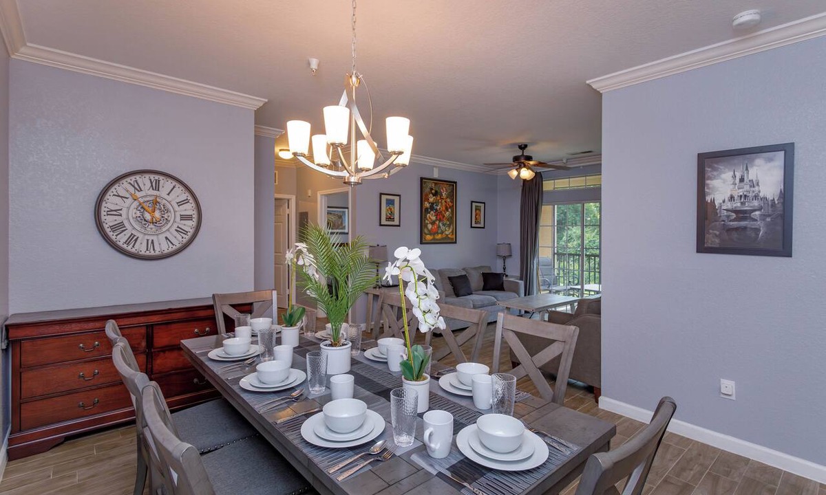 Reunion Condo | Upgraded 3br/2ba resort condo near Disney & more! Great onsite bar & restaurant!