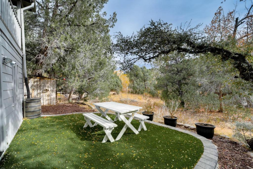 Payson House | Pet-Friendly Payson Cabin with Game Room!