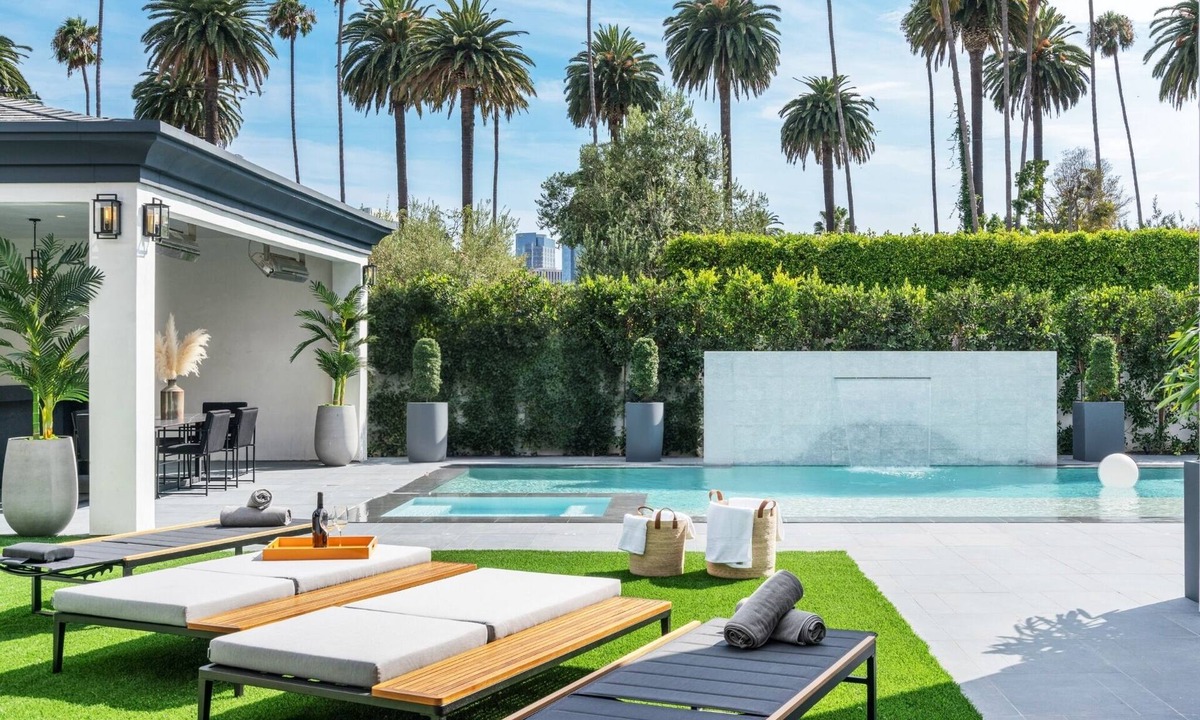 The Flats Villa | Villa Mandarin by LuxJB 🏆 Beverly Hills Mansion Near Rodeo Drive 🏆 Maid & Chef