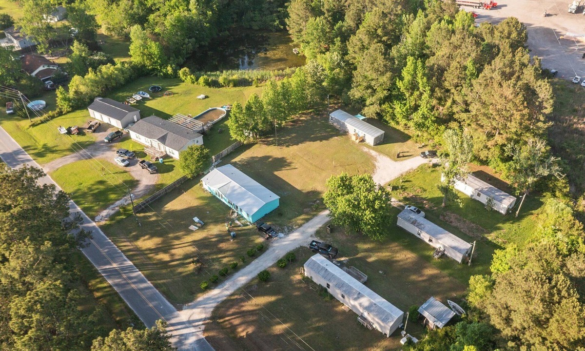 McCutcheon Field House | Villa Slate Coastal Country Retreat PCS Nurses Contractors- Weekly & Monthly