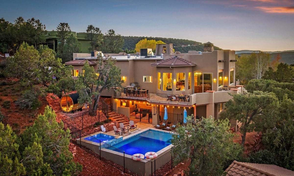 West Sedona House | Vortex/Red Rock View/Sauna/Pool/HotTub/Dome/Games