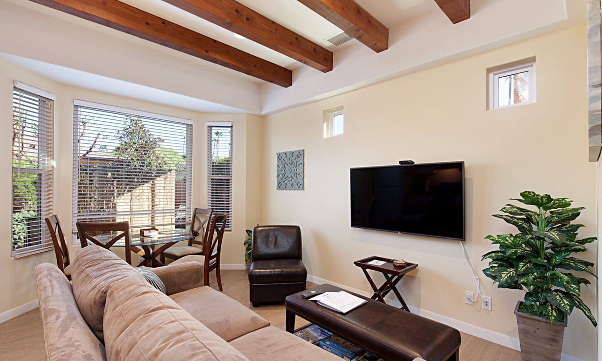 South Oceanside House | Walk to beach/restaurants, No shared areas, Pvt Patio , Garage, AC, Bikes