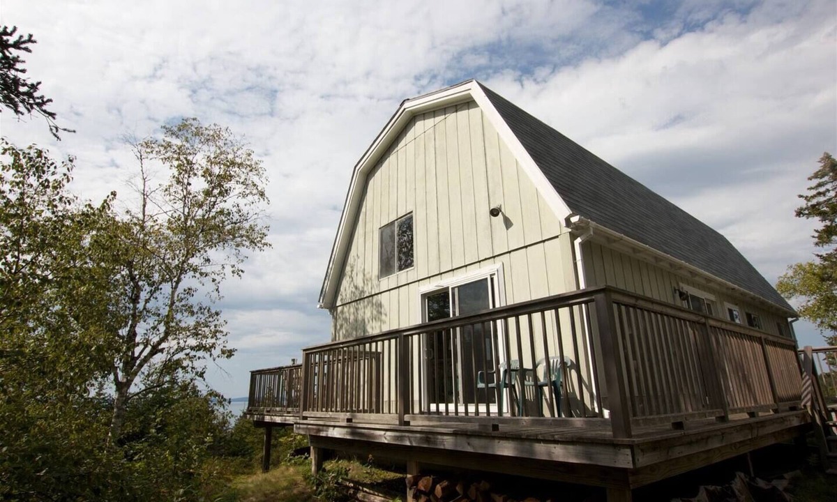 Deer Isle Cottage | Weiss Lower-private, scenic escape w/gravel beach