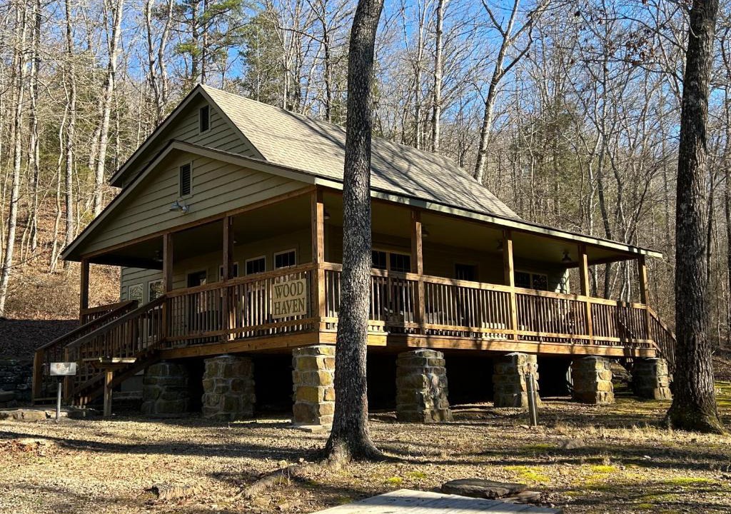 Ozark Ski Chalet | Woodhaven House