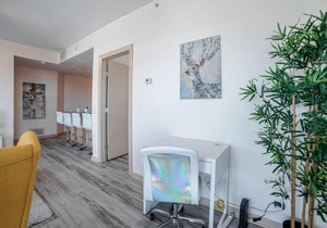Gorgeous 2bd Condo Patio Gym Parking Coffee